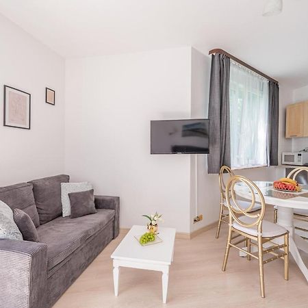 Apartament Z Balkonem Lazur 250M Od Morza Kolberg Exterior foto
